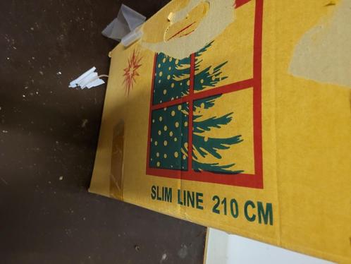 Kerstboom slim line+ versiering+ verlichting, Diversen, Kerst, Zo goed als nieuw, Ophalen