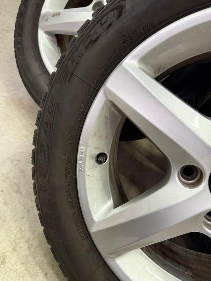 16” Velgenset VW Golf 5 / 6 / 7 / 8, Auto-onderdelen, Banden en Velgen, Band(en), Winterbanden, 16 inch, 205 mm, Personenwagen