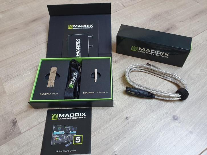MADRIX Software 5, USB ONE en KEY LED controle, Muziek en Instrumenten, Licht en Laser, Zo goed als nieuw, Overige typen, Ophalen of Verzenden