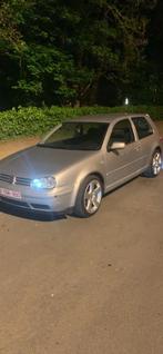 Golf 4 avec volant golf 6, Autos, Break, Tissu, Carnet d'entretien, Achat