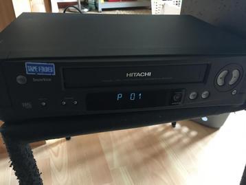 Enregistreur vidéo Hitachi en état de propreté 