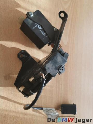 Achterklep slot elektrisch BMW E39 touring 51248238469 beschikbaar voor biedingen