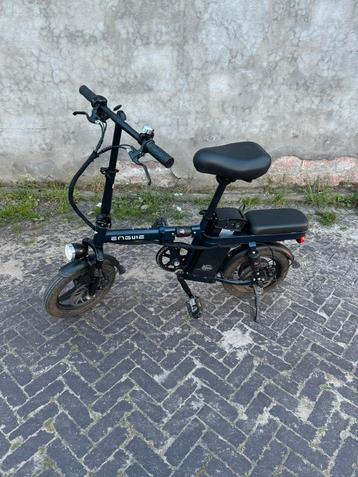 elektrische plooifiets met gashendel engwe €450 beschikbaar voor biedingen