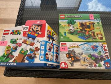 Drie setten lego,  dozen ongeopend beschikbaar voor biedingen