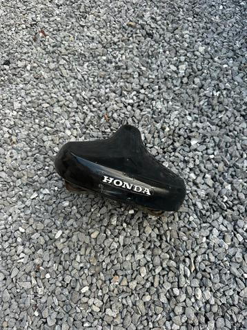 Originele Honda Camino 50 stoel beschikbaar voor biedingen