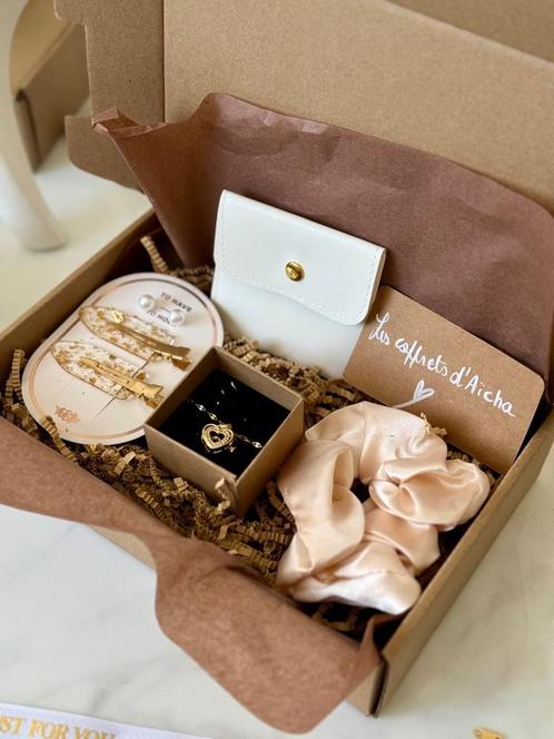 Coffret cadeau, Handtassen en Accessoires, Uiterlijk | Lichaamsverzorging, Nieuw, Overige typen, Ophalen of Verzenden