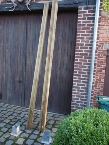2 houten profiel palen + 2 gegalvaniseerde paalhouders, Tuin en Terras, Palen, Balken en Planken, Ophalen of Verzenden, Nieuw