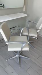 2 kapperstoelen zonder vlekken/ beschadigingen prima staat, Ophalen, Zo goed als nieuw