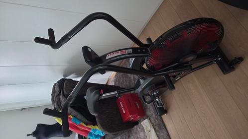 The beast airbike in topstaat te koop, Sport en Fitness, Fitnessapparatuur, Zo goed als nieuw, Airbike, Ophalen
