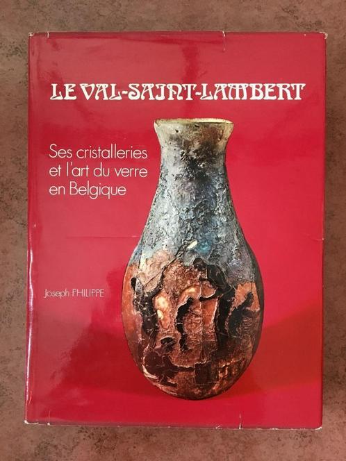 LIVRE "LE VAL-SAINT-LAMBERT", Boeken, Kunst en Cultuur | Fotografie en Design, Gelezen, Ophalen