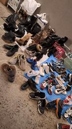 Lots de chaussures pour brocante, Maison & Meubles, Armoires | Armoires à chaussures