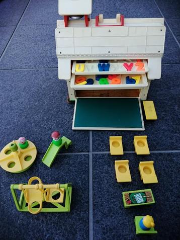 Vintage school Fisher Price  beschikbaar voor biedingen