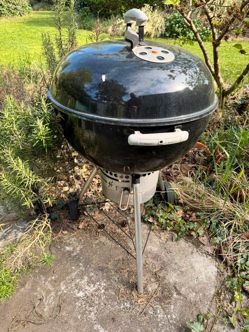 Weber kettle BBQ, Tuin en Terras, Houtskoolbarbecues, Gebruikt, Ophalen