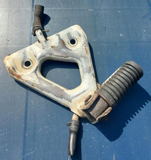 Honda XL 600 LM PD04 voetsteun links achter, Motoren, Onderdelen | Honda, Gebruikt, Ophalen of Verzenden