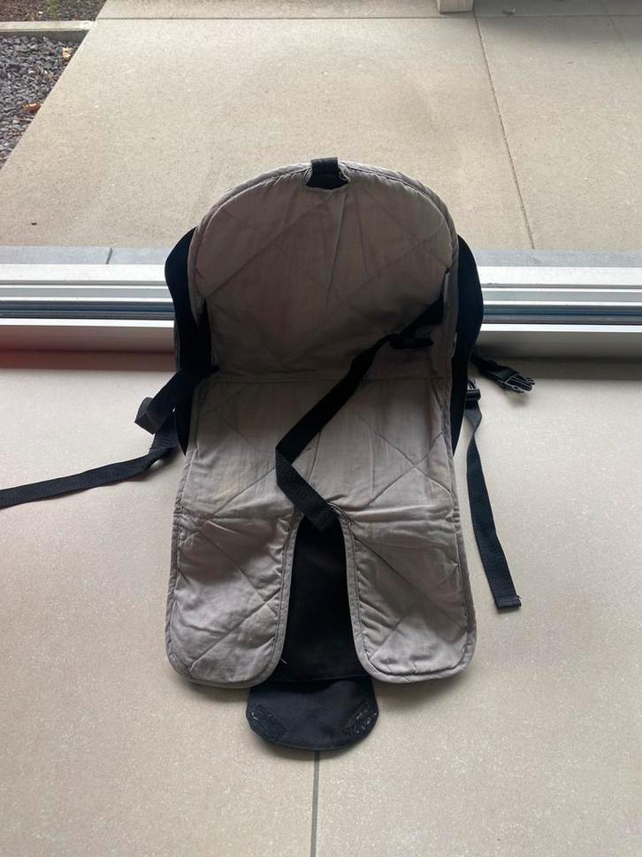 Beaba compacte opblaasbare stoelverhoger, Kinderen en Baby's, Kinderstoelen, Gebruikt, Overige typen, Gordel(s), Ophalen of Verzenden