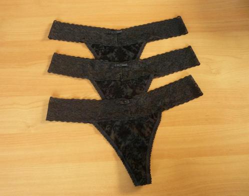 Set van 3 zwarte kanten strings met fluweel barok Maat L, Kleding | Dames, Ondergoed en Lingerie, Ophalen of Verzenden