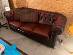 Sofa model Chesterfield Bordeaux.190 cm breed, 90 cm diep, Huis en Inrichting, Zetels | Zetels, Ophalen, Gebruikt