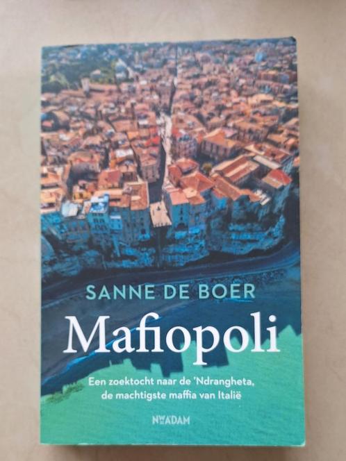 Sanne de Boer - Mafiopoli, Boeken, Overige Boeken, Gelezen, Ophalen of Verzenden