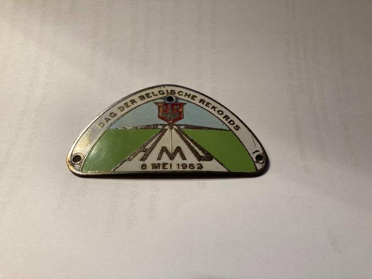 BADGE VOOR AUTO (VINTAGE), Verzamelen, Militaria | Algemeen, Overige soorten, Embleem of Badge, Ophalen of Verzenden