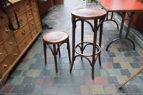 Thonet Barkruk (Style) Hoog 80 Cm En Tabouret 46 Cm, Huis en Inrichting, Barkrukken, Gebruikt, 60 tot 90 cm, Hout, 5 krukken of meer