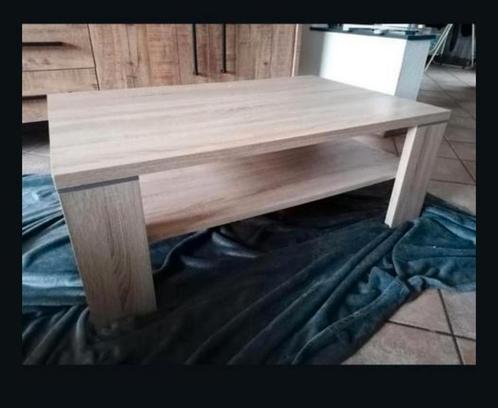 Robuuste salontafel in de woonkamer met twee niveaus, Huis en Inrichting, Complete inboedels, Ophalen