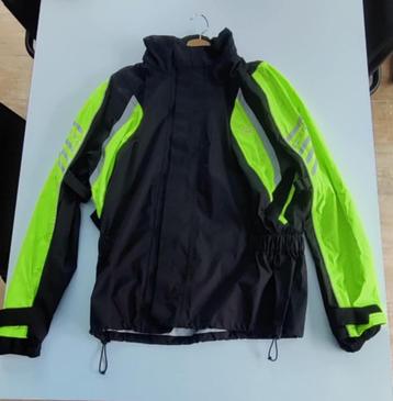 Waterdichte combi ( jas + broek) voor op de motor. beschikbaar voor biedingen