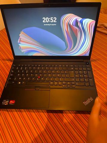 Lenovo Think Pad 8 GB RAM 256 GB - zo goed als nieuw + hoes beschikbaar voor biedingen