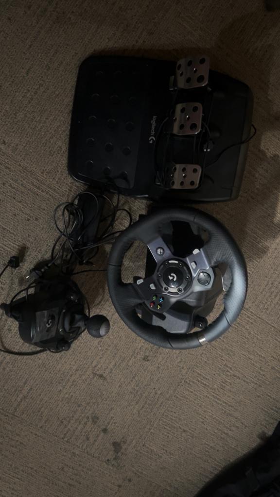 Logitech g920 gamign stuur, Games en Spelcomputers, Spelcomputers | Xbox | Accessoires, Nieuw, Xbox One, Xbox Series X, Xbox Series S