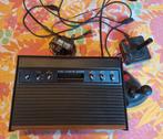 Vintage Atari 2600 met spelletjes en joysticks, Games en Spelcomputers, Ophalen, Gebruikt, Atari 2600