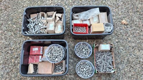 Lot NIEUWE diverse INOX A2 bouten M10 M12 M16 prijs per kilo, Doe-het-zelf en Bouw, IJzerwaren en Bevestigingsmiddelen, Nieuw