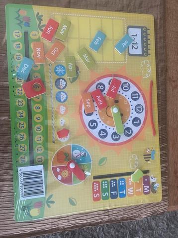 Magnetische klok playtive beschikbaar voor biedingen