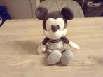 Disney Mickey Mouse pluche character (Rammelaar) (26  cm), Kinderen en Baby's, Overige typen, Ophalen of Verzenden, Zo goed als nieuw