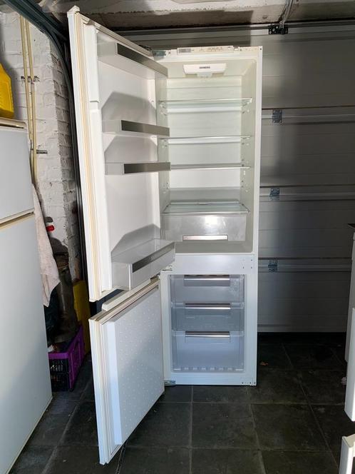 Siemens koel-vriescombinatie, Elektronische apparatuur, Koelkasten en IJskasten, Zo goed als nieuw, Met vriesvak, 200 liter of meer