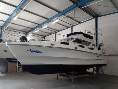 Motorjacht Birchwood TS37, Watersport en Boten, Motorboten en Motorjachten, Gebruikt, Polyester, 9 tot 12 meter, Diesel, Binnenboordmotor