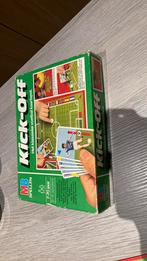 Voetbalspel MB vintage 1981, Hobby en Vrije tijd, Gezelschapsspellen | Kaartspellen, Gebruikt, Ophalen of Verzenden