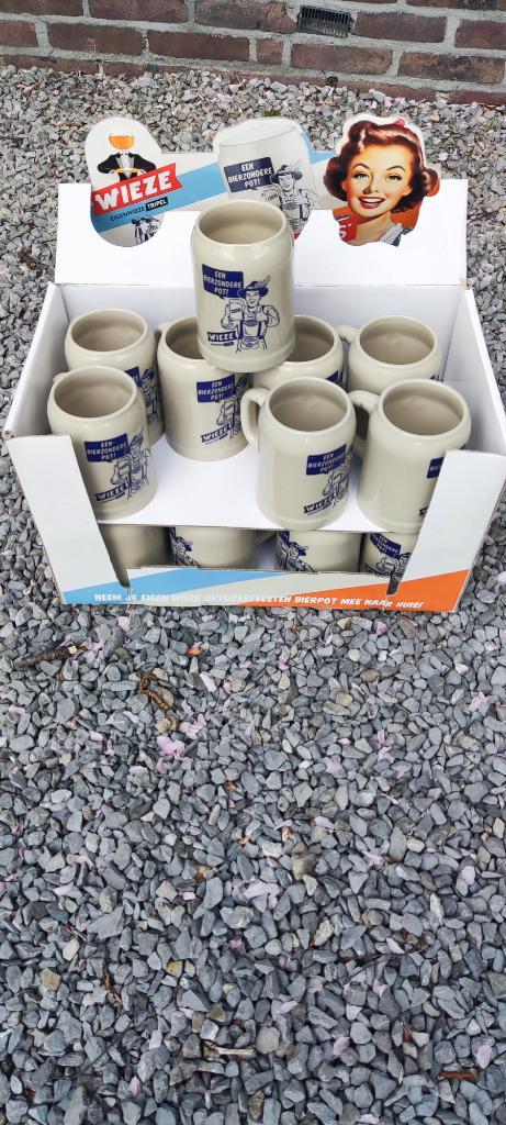 Reclame WIEZE tripel met 16 pullen, Verzamelen, Biermerken, Zo goed als nieuw, Pul(len), Overige merken, Ophalen of Verzenden