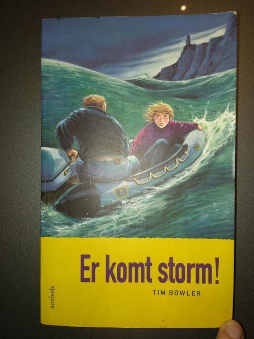 Er komt Storm - Tim Bowler - Jeugdboek, Livres, Livres pour enfants | Jeunesse | 13 ans et plus, Enlèvement ou Envoi