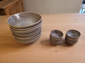 Cosy and Trendy bowls - NIEUWSTAAT beschikbaar voor biedingen