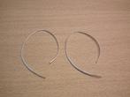 Boucles d'oreilles pour femme (coloris argenté), Handtassen en Accessoires, Oorbellen, Overige materialen, Gebruikt, Verzenden