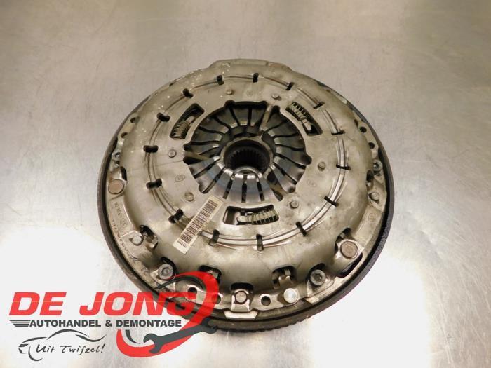 Dubbele massa vliegwiel van een BMW 3-Serie, Auto-onderdelen, Motor en Toebehoren, BMW, Gebruikt, 3 maanden garantie, Ophalen of Verzenden