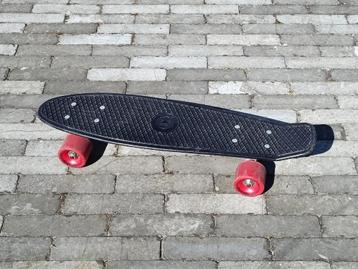 Skateboard 57cm in zeer goede staat beschikbaar voor biedingen