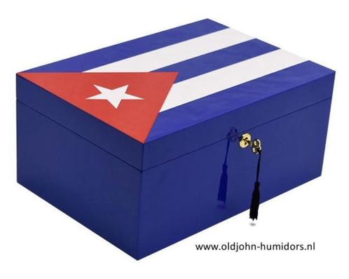 H42 HUMIDOR CUBA MAXI MET CUBA VLAG  100 SIGAREN SIGARENKIST, Verzamelen, Rookartikelen, Aanstekers en Luciferdoosjes, Nieuw, Tabaksdoos of Verpakking