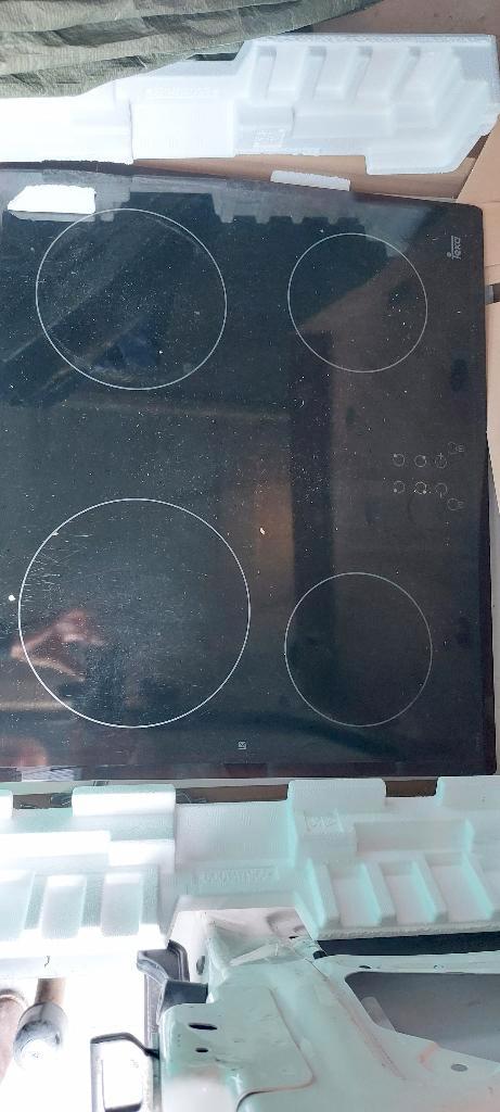 Vitrokeramische kookplaat, met defect, Elektronische apparatuur, Kookplaten, Gebruikt, Inbouw, Halogeen, 4 kookzones, Ophalen
