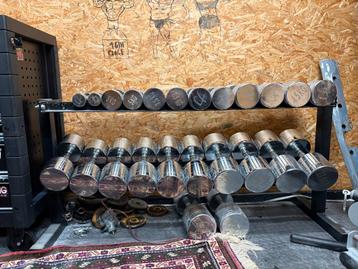 Stenght shop dumbells 2,5-30kg beschikbaar voor biedingen