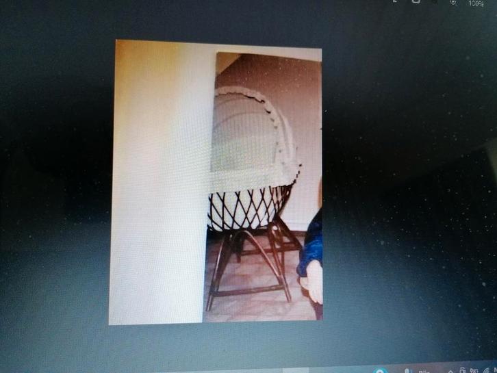 Mooie rotan wieg, Kinderen en Baby's, Babywiegjes en Ledikanten, Wieg, Ophalen