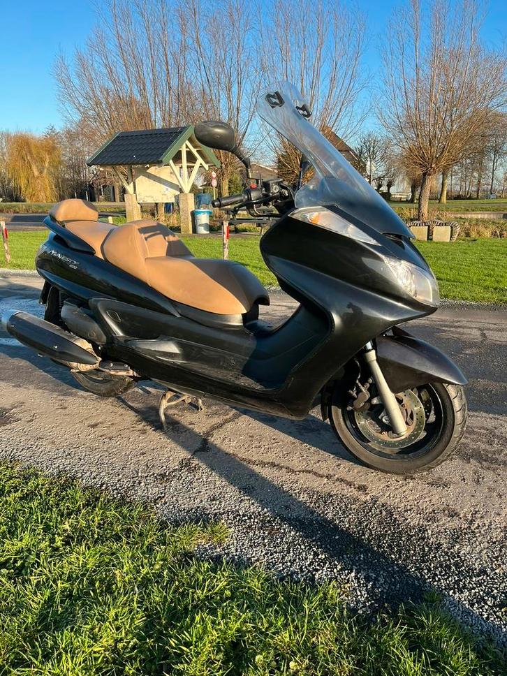 Yamaha majesty 400 abs 2009 2 sleutels met boekjes, Motos, Motos | Yamaha, Particulier, Scooter, 12 à 35 kW, 1 cylindre, Permis Moto A2 minimum