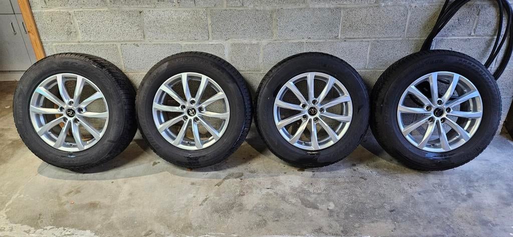 4 roues avec pneus hiver 225 65 17, Autos : Divers, Pièces de sport automobile, Enlèvement