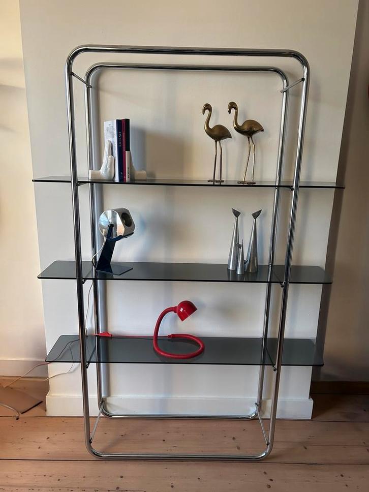 Étagère vintage en chrome et verre d'inspiration Bauhaus, Maison & Meubles, Armoires | Bibliothèques, Utilisé, 100 à 150 cm, 150 à 200 cm