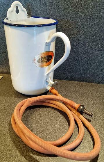 Antieke email kan beschikbaar voor biedingen