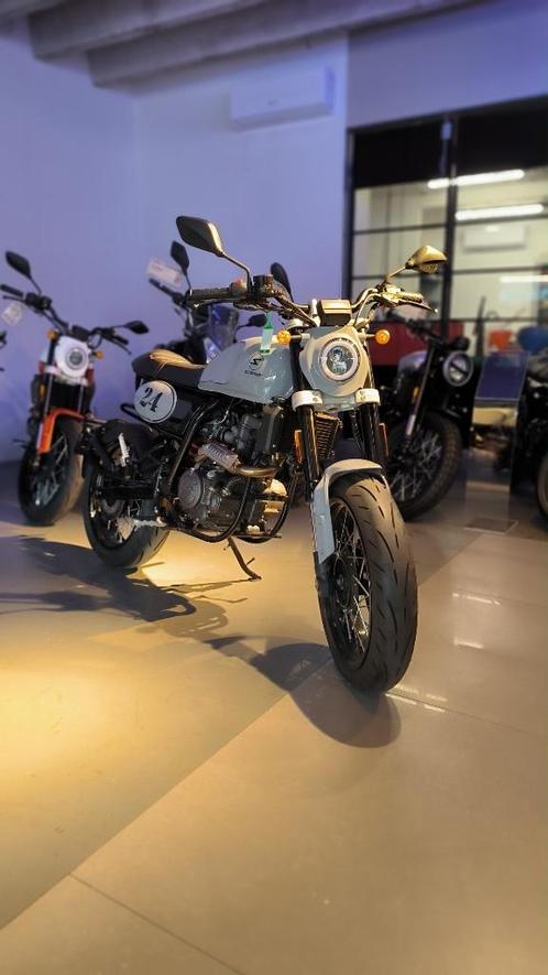 Skyteam Street Tracker 125 cc, Fietsen en Brommers, Brommers | Overige merken, Gebruikt, Ophalen